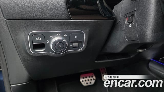 Mercedes-Benz EQA 2021 — ფოტო 29/31