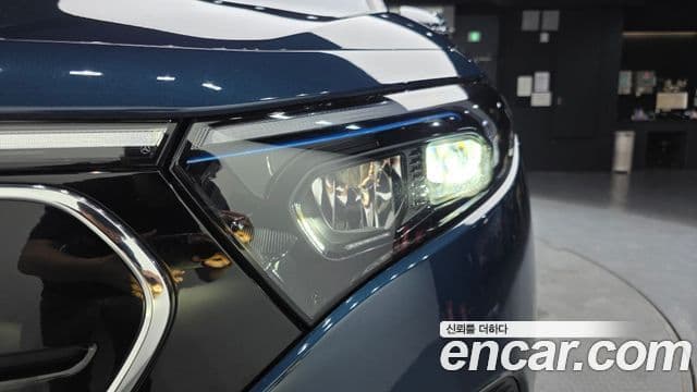 Mercedes-Benz EQA 2021 — ფოტო 30/31
