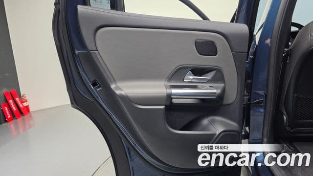 Mercedes-Benz EQA 2021 — ფოტო 18/31