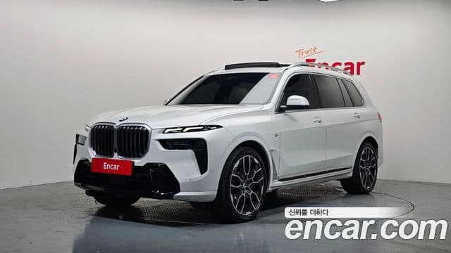 BMW X7 2023 — ფოტო 4/20
