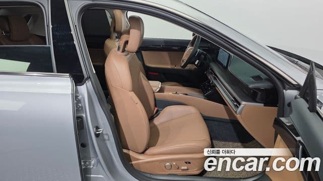 Hyundai Grandeur Hybrid 2023 — Photo 12/20