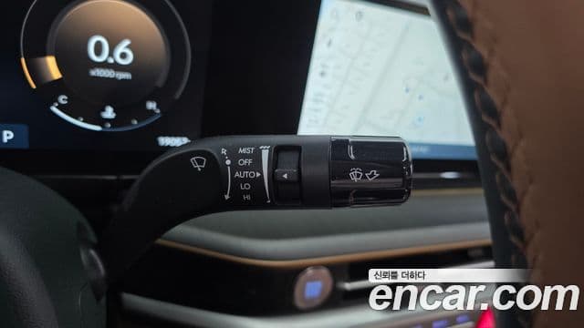 Hyundai Grandeur Hybrid 2023 — Photo 17/20
