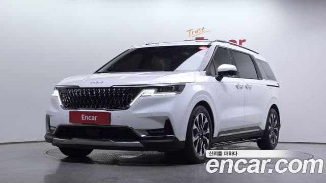 Kia Carnival 2023 — Фото 1/20