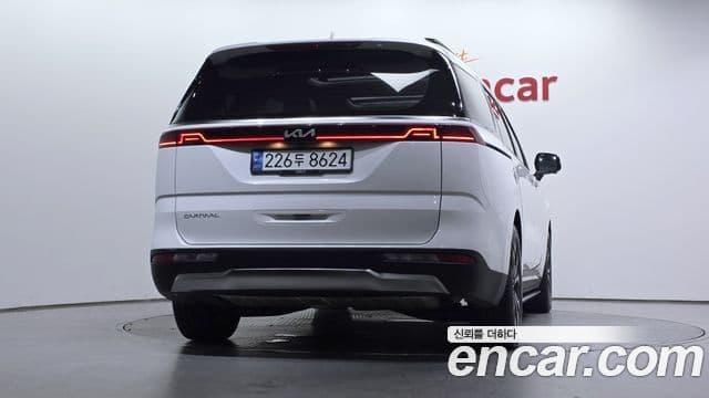 Kia Carnival 2023 — Фото 4/20
