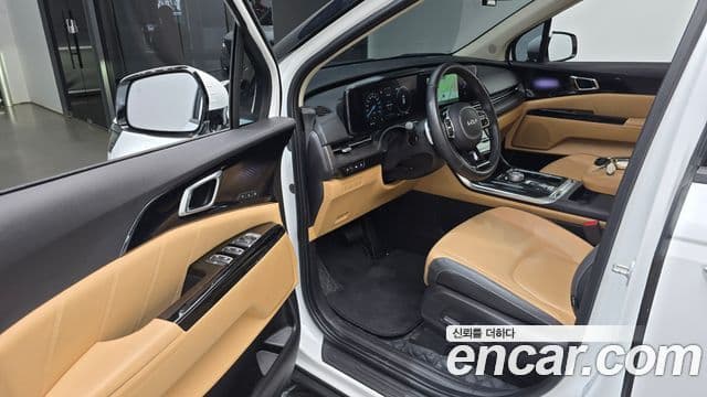 Kia Carnival 2023 — Фото 10/20