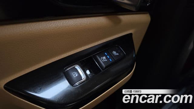 Kia Carnival 2023 — Фото 20/20