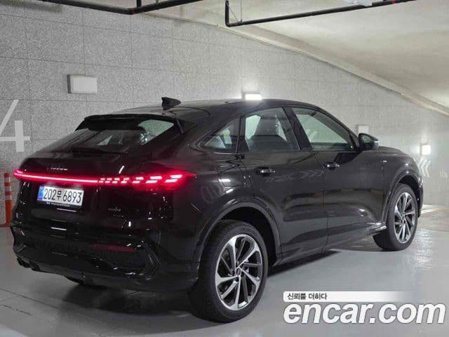 Audi Q5 2025 — ფოტო 2/14