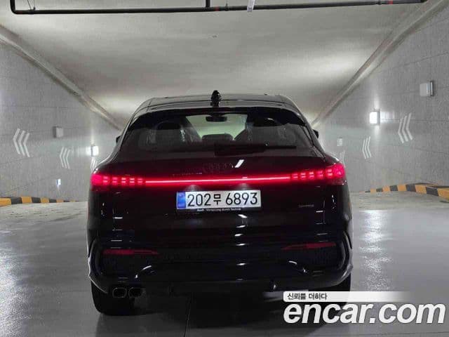 Audi Q5 2025 — ფოტო 4/14