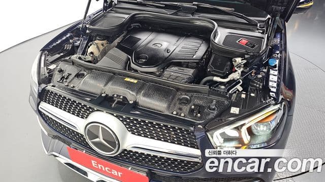 Mercedes-Benz GLE-Class 2020 — ფოტო 6/20