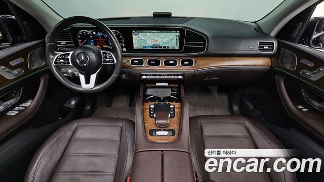 Mercedes-Benz GLE-Class 2020 — ფოტო 7/20