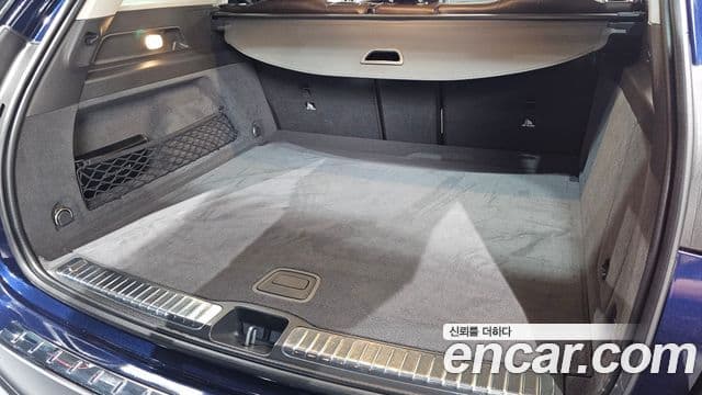 Mercedes-Benz GLE-Class 2020 — Photo 21/30