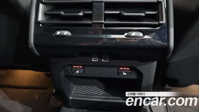 BMW 5 Series 2025 — Photo 35/35