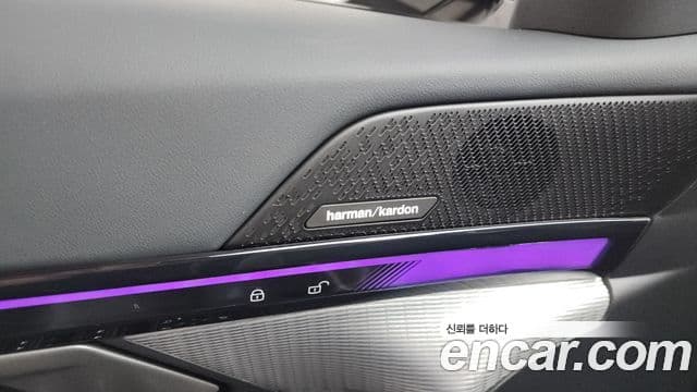 BMW 5 Series 2025 — Photo 19/35