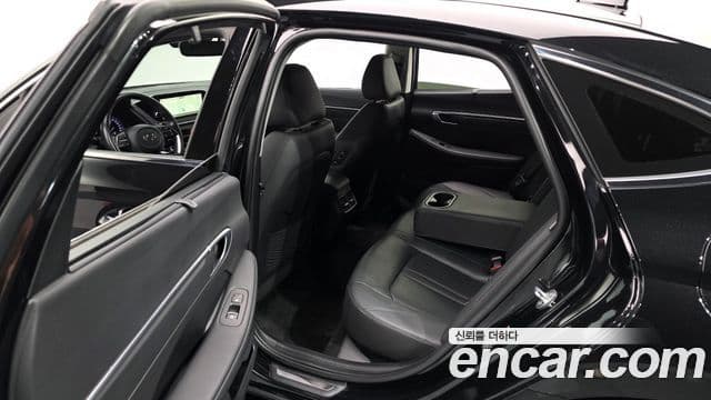 Hyundai Sonata 2022 — фото 12 из 20