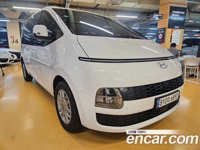 Hyundai Staria 2026 — Photo 5/20