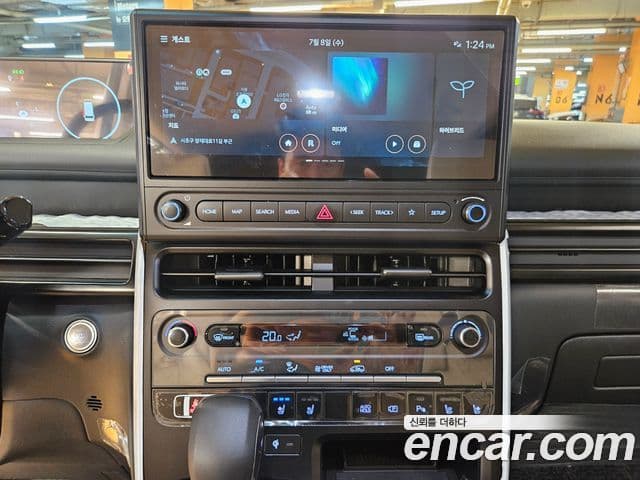 Hyundai Staria 2026 — Photo 7/20