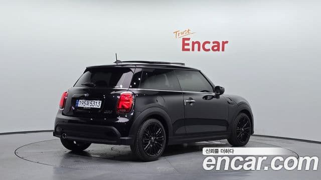 Mini Cooper 2024 — ფოტო 2/20