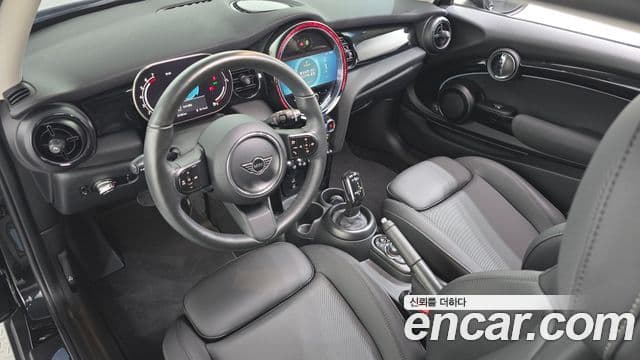 Mini Cooper 2024 — ფოტო 7/20