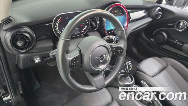 Mini Cooper 2024 — ფოტო 13/20
