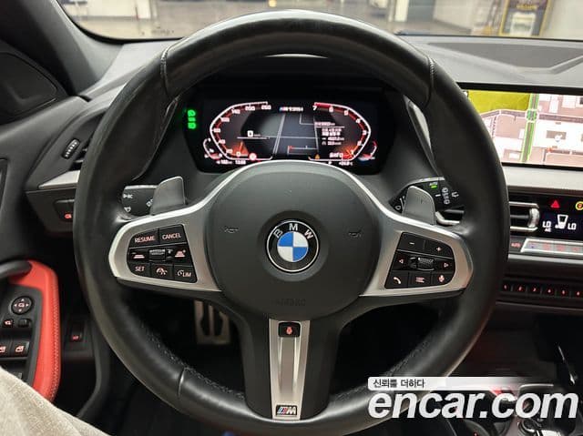 BMW 1 Series 2023 — Фото 14/20