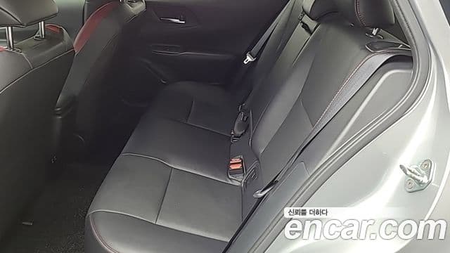 Toyota Prius 2024 — ფოტო 11/19