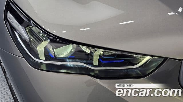 BMW 5 Series 2025 — Photo 11/37