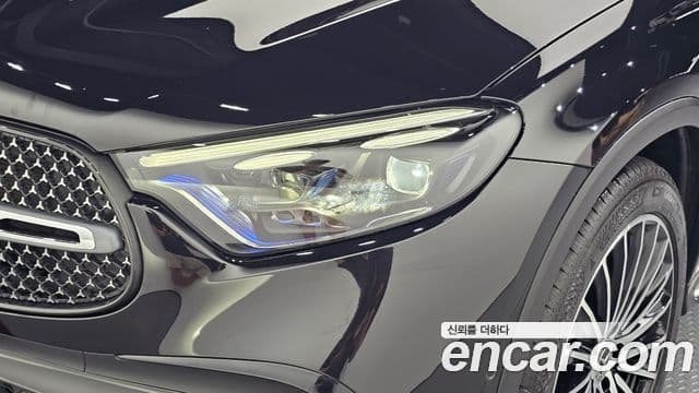 Mercedes-Benz GLC-Class 2024 — Photo 15/30