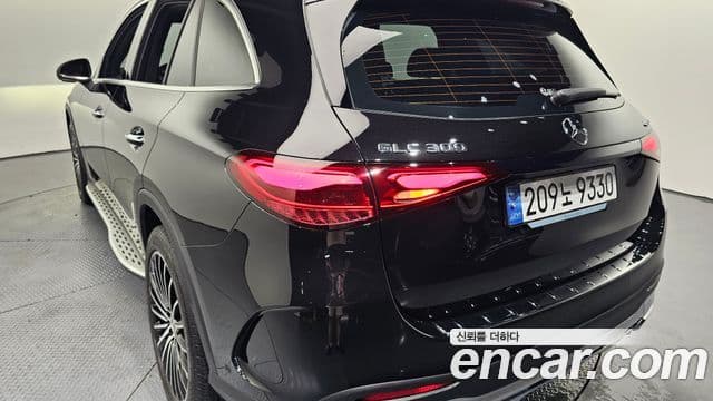 Mercedes-Benz GLC-Class 2024 — Photo 6/30