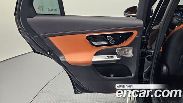 Mercedes-Benz GLC-Class 2024 — Photo 14/30