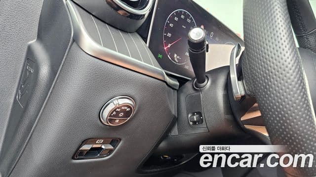 Mercedes-Benz GLC-Class 2024 — Photo 20/30