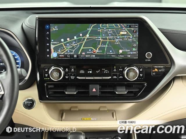 Toyota Highlander 2023 — Фото 14/20
