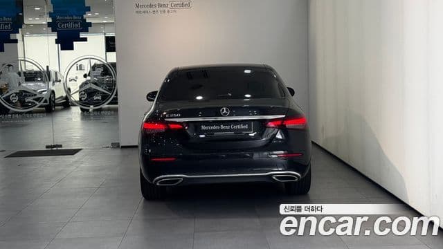 Mercedes-Benz E-Class 2021 — ფოტო 3/20
