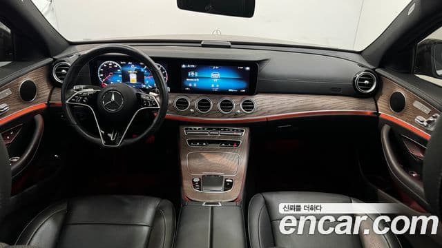 Mercedes-Benz E-Class 2021 — ფოტო 10/20