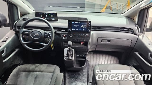 Hyundai Staria 2022 — Фото 7/20