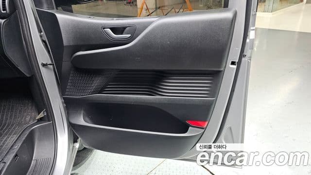 Hyundai Staria 2022 — Şəkil 15/30