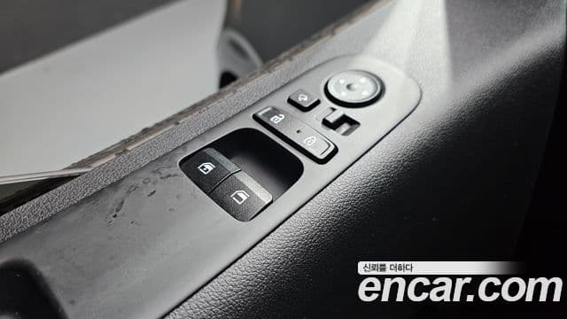 Hyundai Staria 2022 — Şəkil 25/30