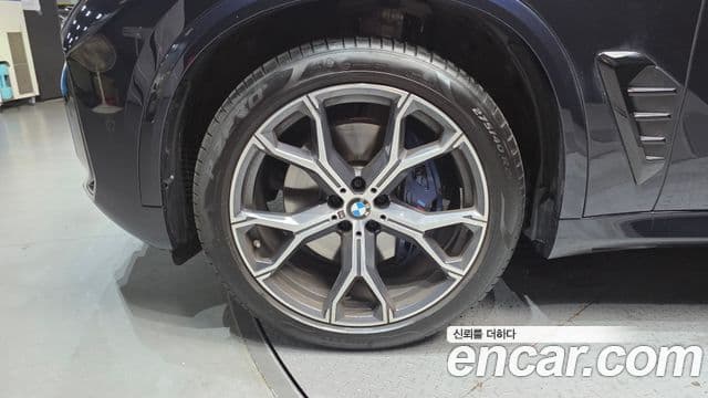 BMW X5 2025 — Photo 30/33