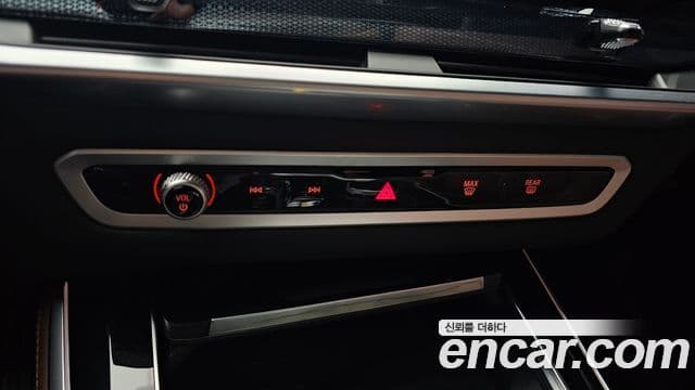 BMW X5 2025 — Photo 21/33