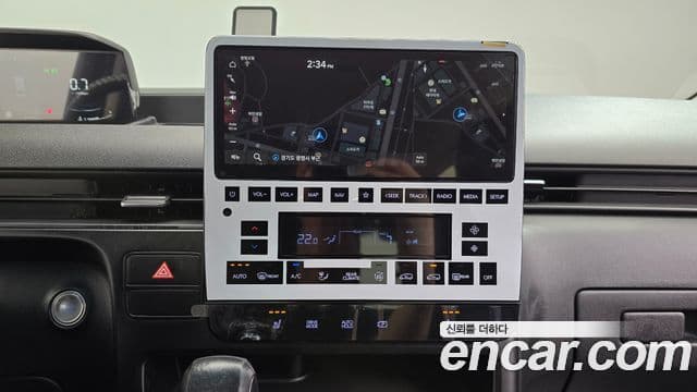 Hyundai Staria 2023 — Şəkil 18/20