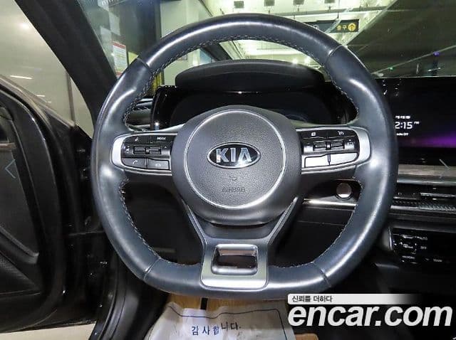 Kia K5 2021 — Şəkil 7/20