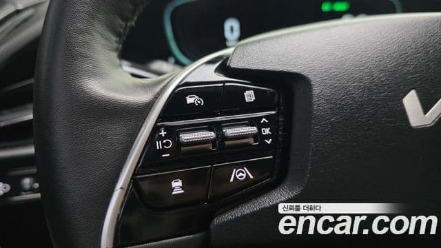 Kia Niro 2022 — ფოტო 15/20
