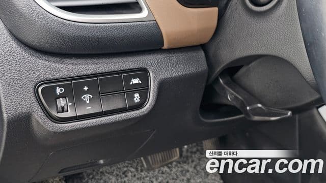 Kia Seltos 2020 — Şəkil 16/20