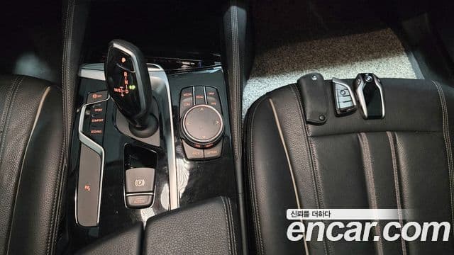 BMW 5 Series 2018 — фото 7 из 20