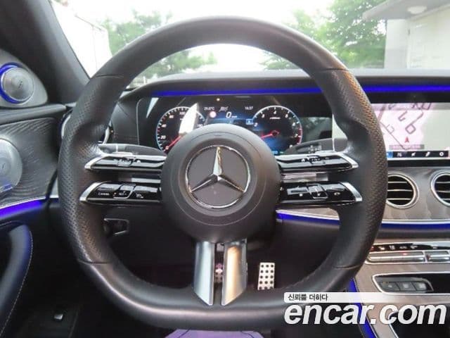 Mercedes-Benz E-Class 2020 — ფოტო 4/20