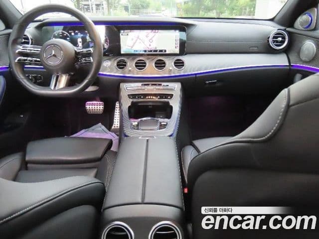 Mercedes-Benz E-Class 2020 — ფოტო 11/20