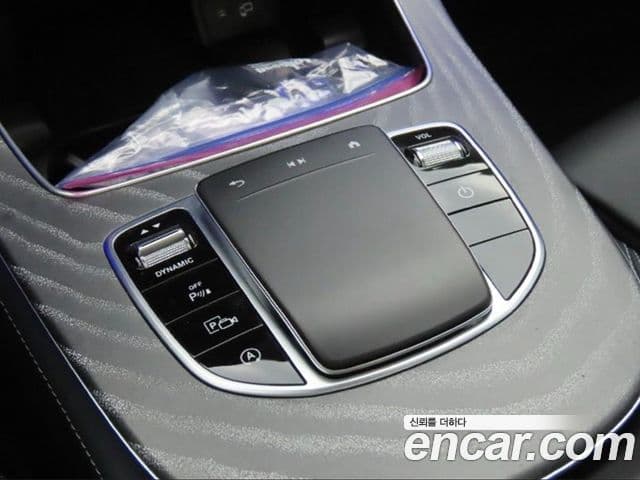 Mercedes-Benz E-Class 2020 — ფოტო 16/20