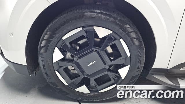Kia Carnival 2024 — ფოტო 9/20