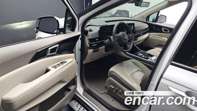 Kia Carnival 2024 — ფოტო 6/20