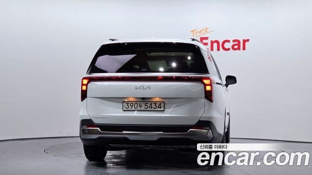 Kia Carnival 2024 — Şəkil 3/20