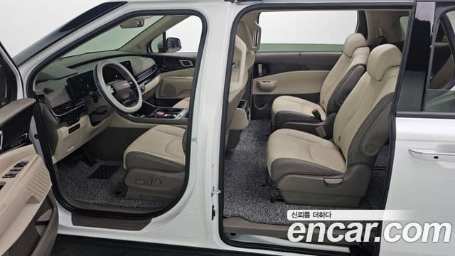 Kia Carnival 2024 — Şəkil 9/20